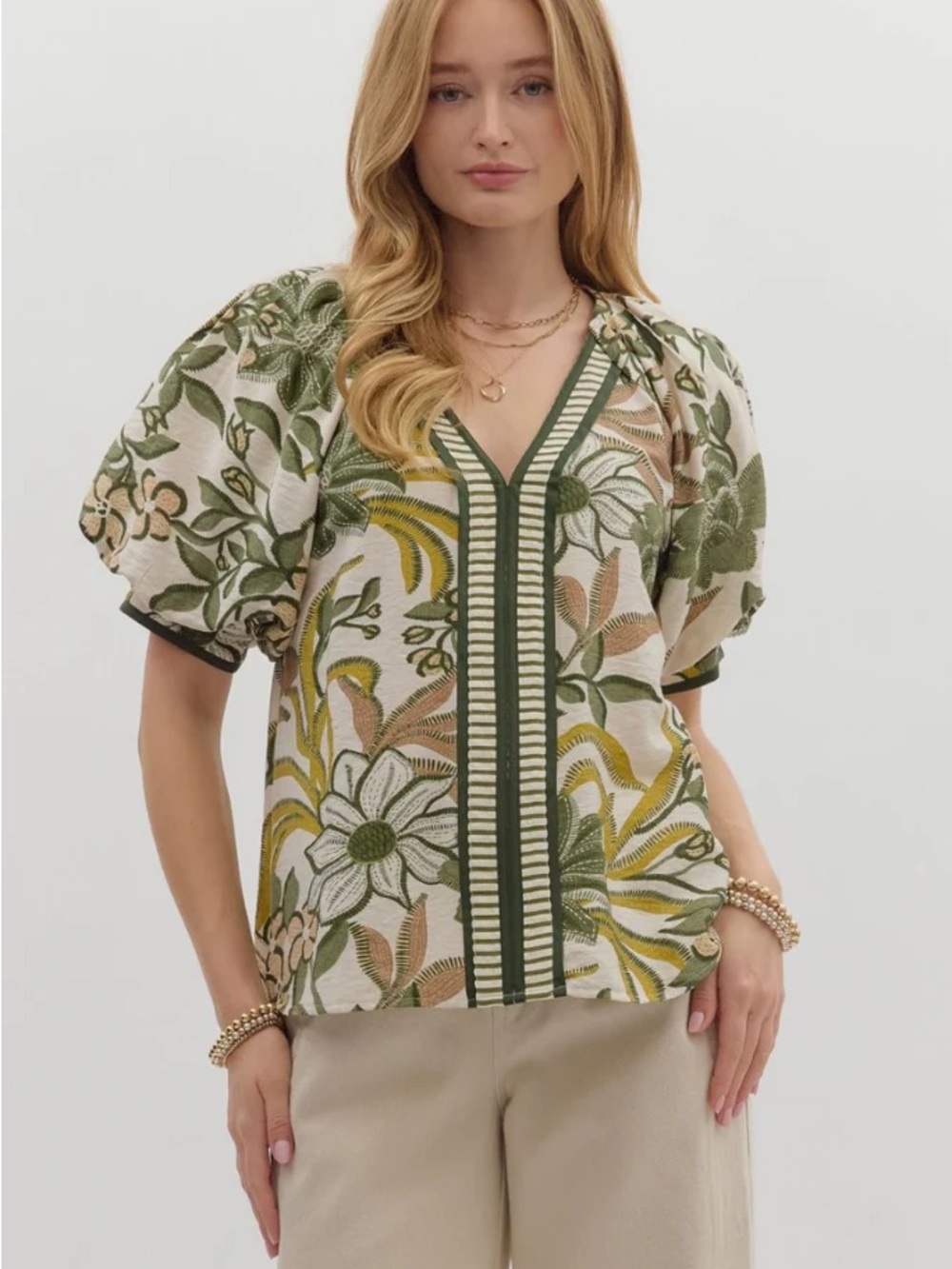 Classic Entro Puff-Sleeve Top in Green and Cream floral NWT Small